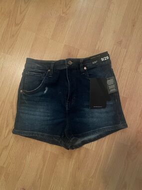 Kendall & Kylie high rise Jean shorts